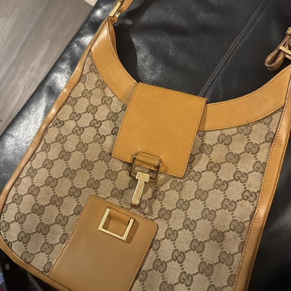 Gucci Vintage Handbag Monogram Gold Hardware - Picture 12 of 16